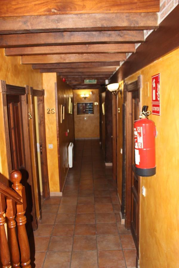 Bed and Breakfast La Venta de Quijas Exterior foto