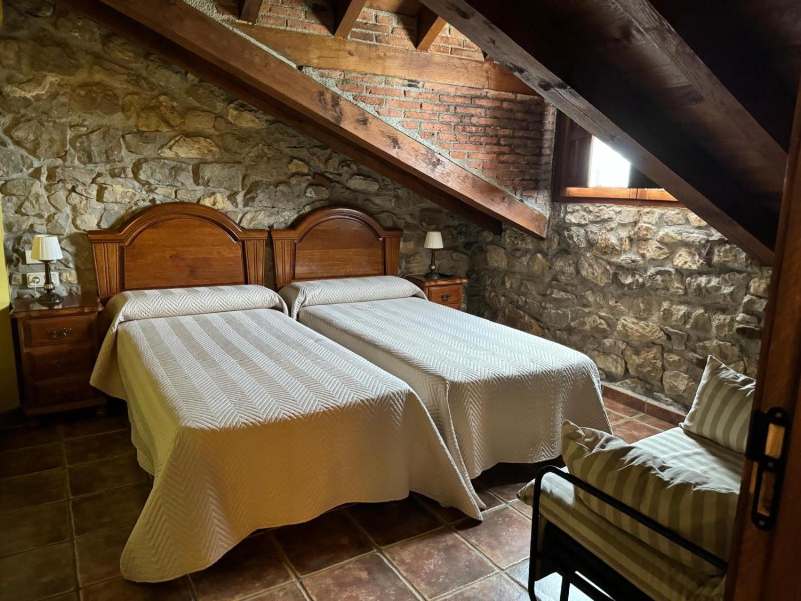 Bed and Breakfast La Venta de Quijas Exterior foto